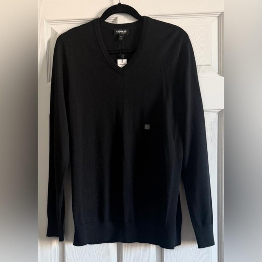 NWT Express Men's Black Merino Wool Blend V-Neck Sweater